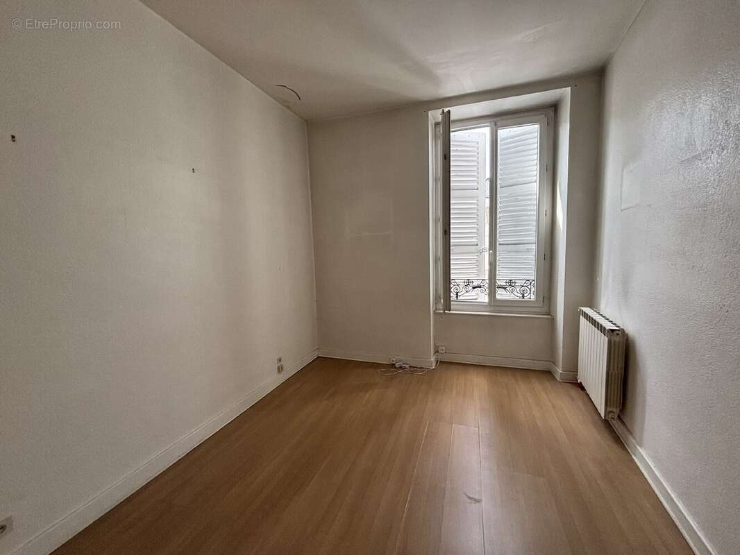 Appartement à BOST