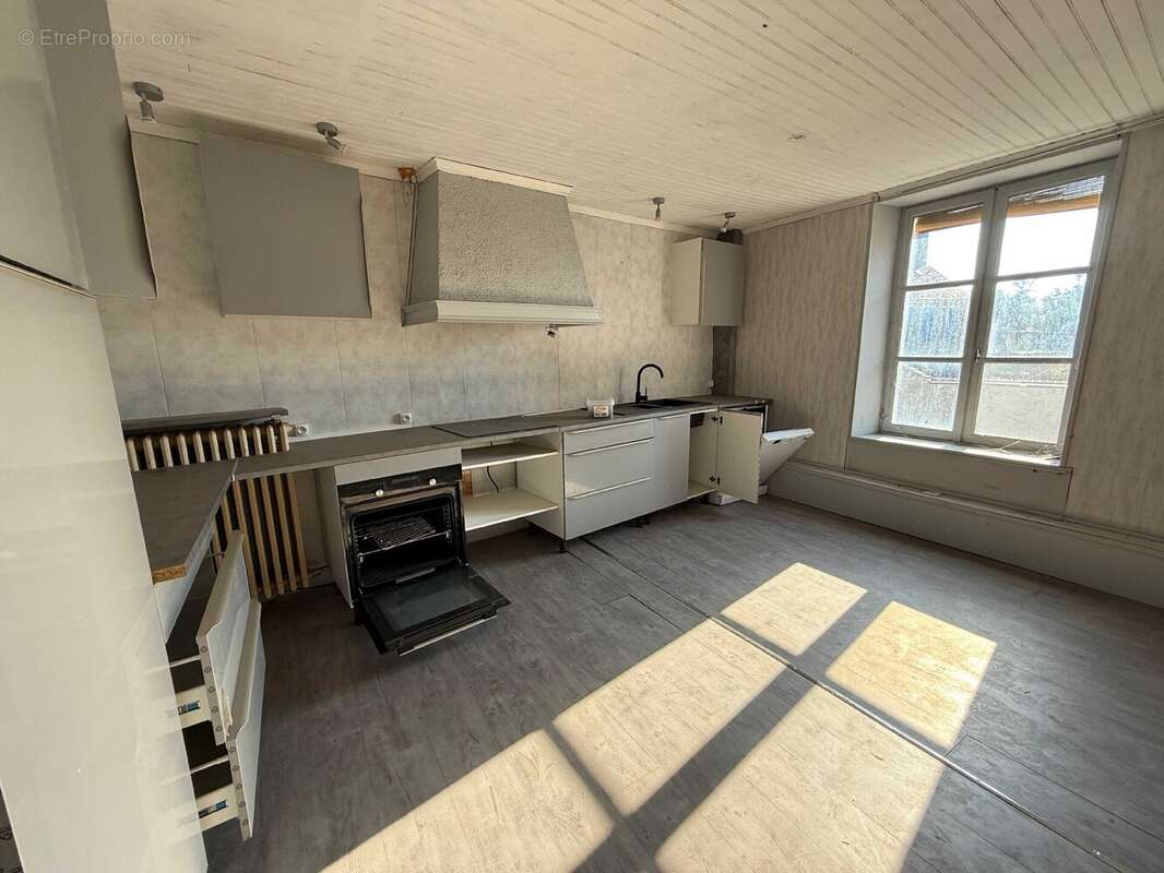 Maison à BOURBONNE-LES-BAINS