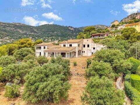 Terrain à BEAUSOLEIL