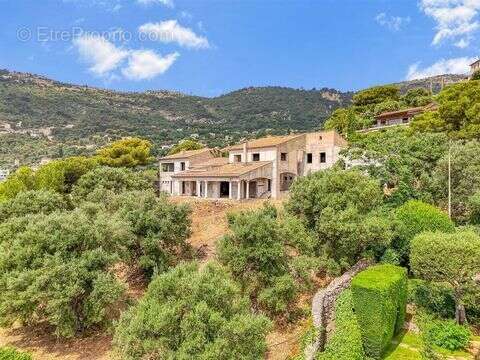 Terrain à BEAUSOLEIL