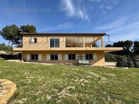 Maison à LA CADIERE-D&#039;AZUR