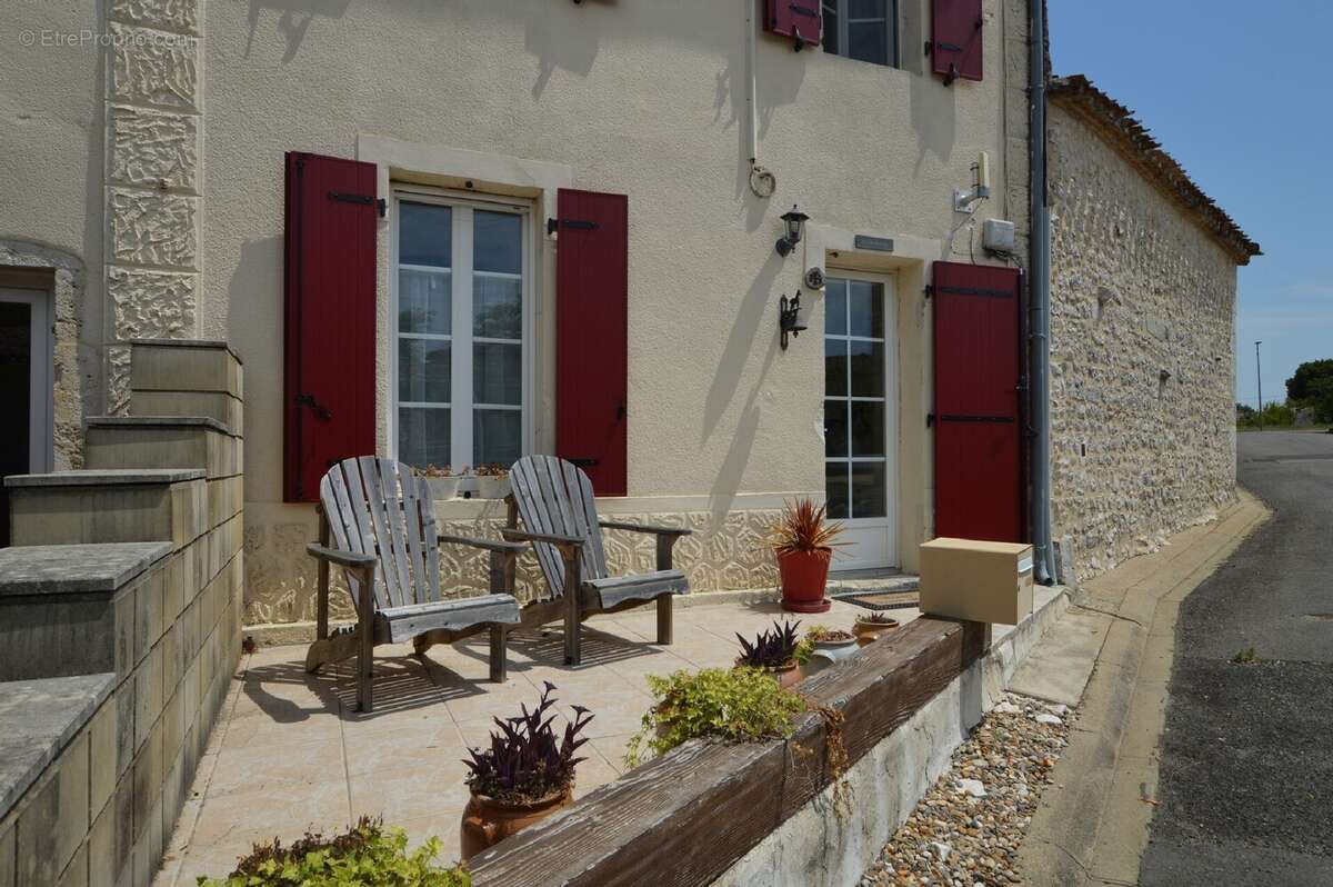 Maison à LOUBES-BERNAC