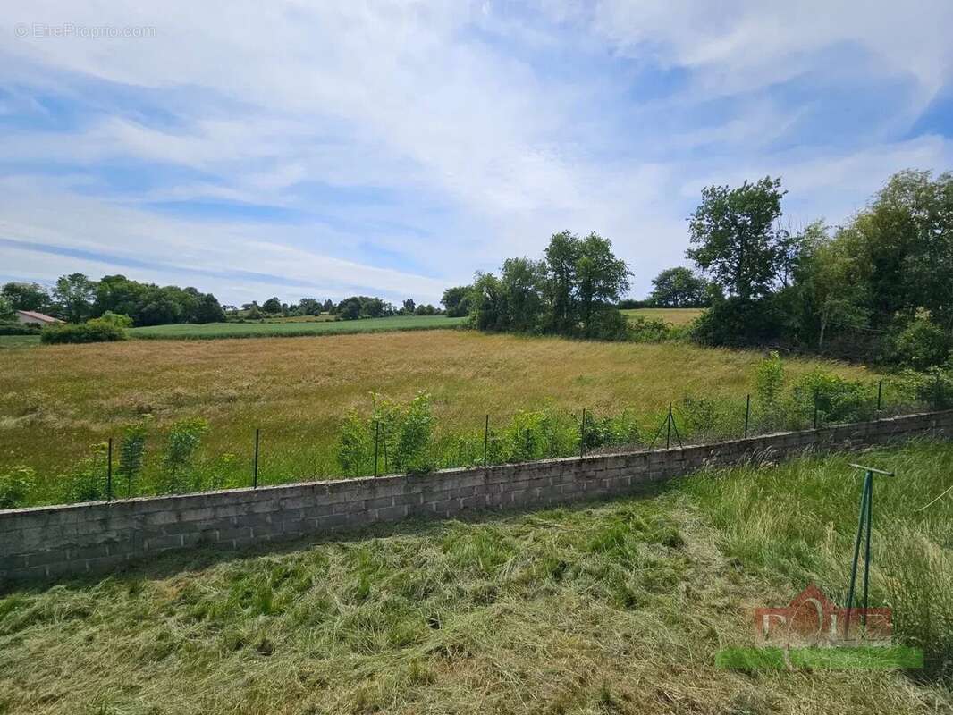 Maison à MOISSIEU-SUR-DOLON