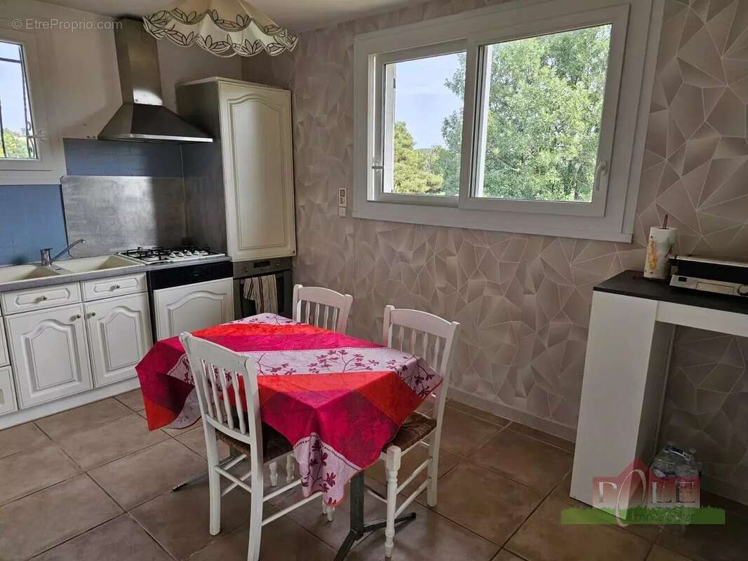 Maison à MOISSIEU-SUR-DOLON