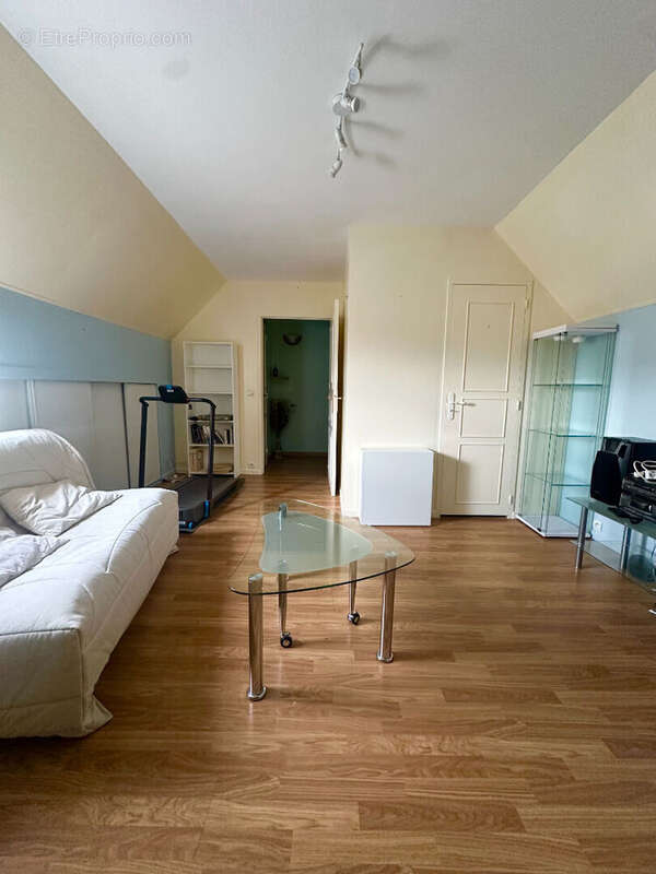 Maison à CORBEIL-ESSONNES