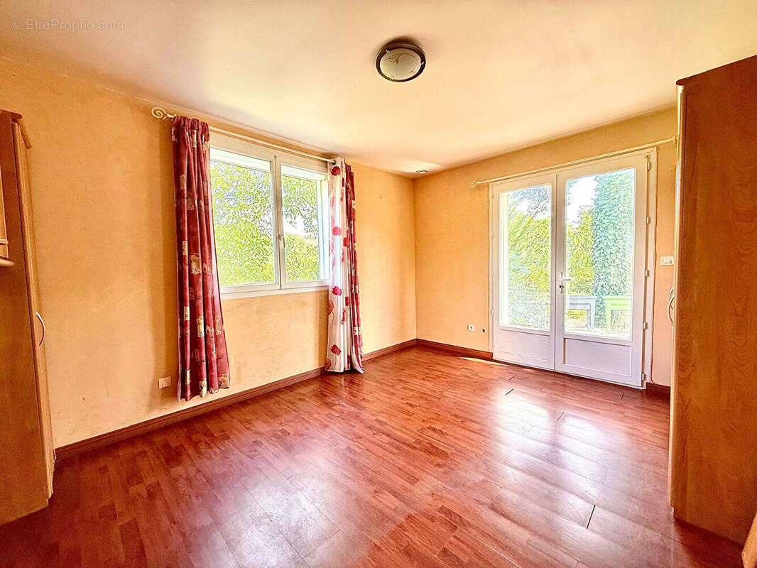 Maison à MILLY-LA-FORET