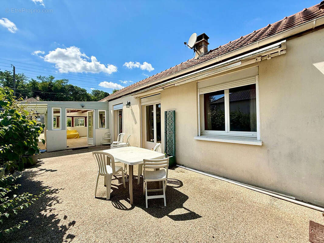 Maison à MILLY-LA-FORET