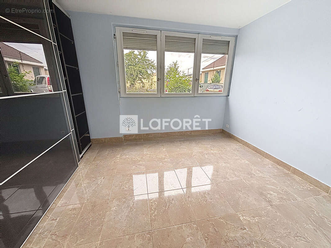 Appartement à VILLEJUIF