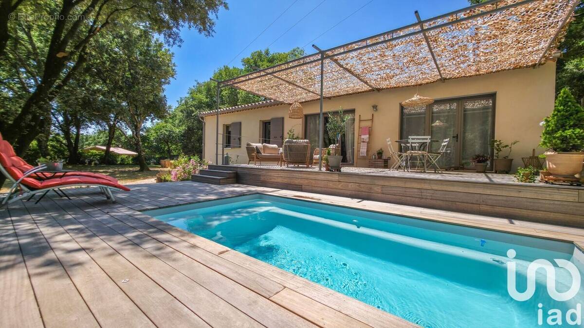 Photo 1 - Maison à SAINT-LAURENT-LA-VERNEDE