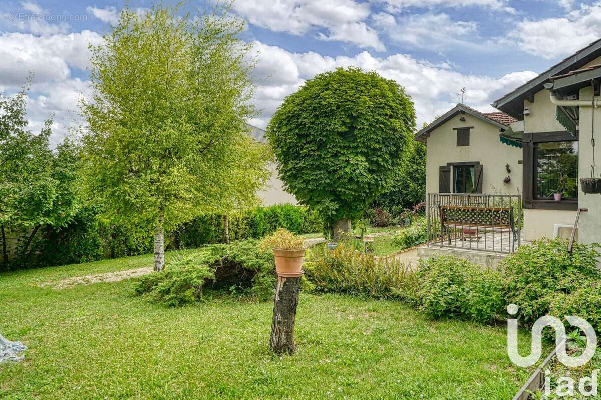 Photo 2 - Maison à SARCELLES