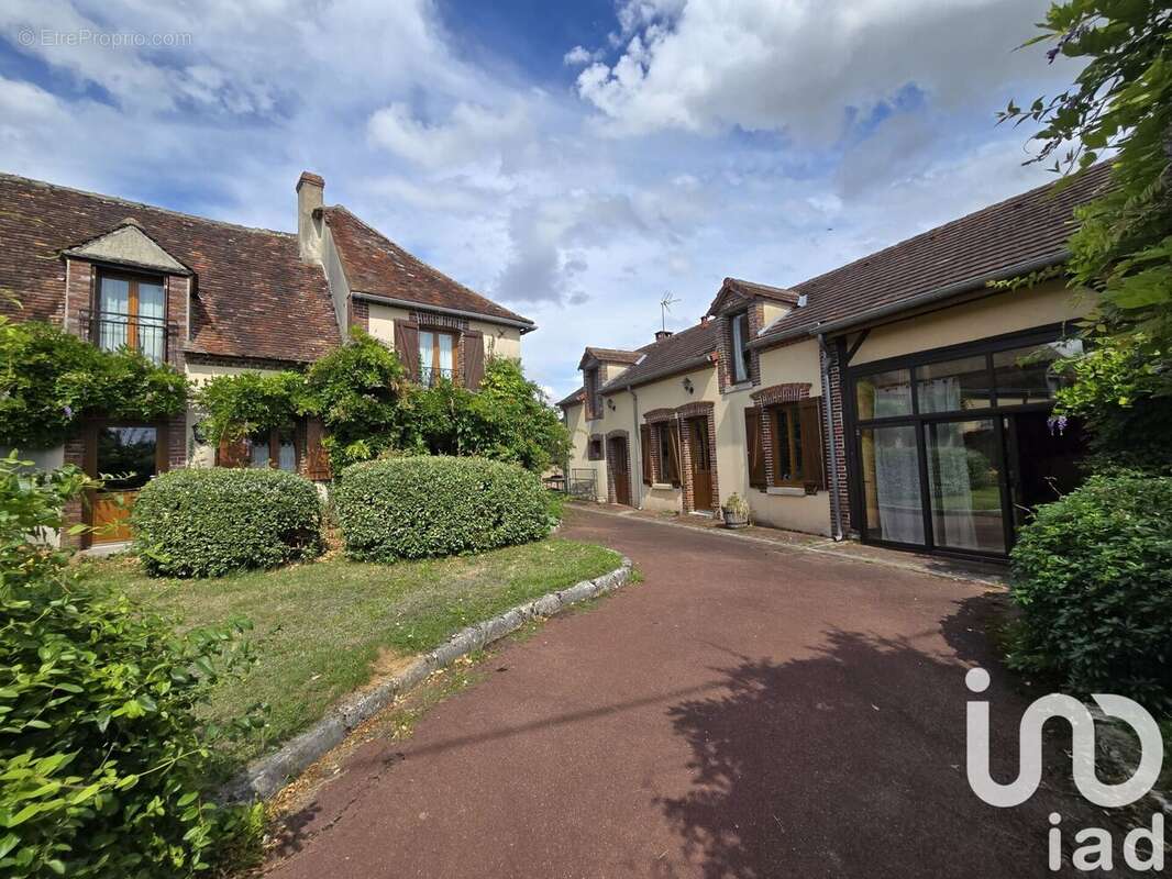 Photo 2 - Maison à CHATILLON-COLIGNY