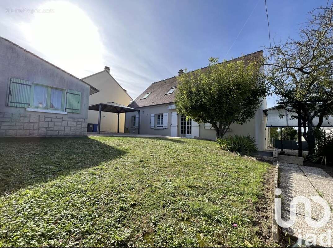 Photo 2 - Maison à MARLY-LA-VILLE