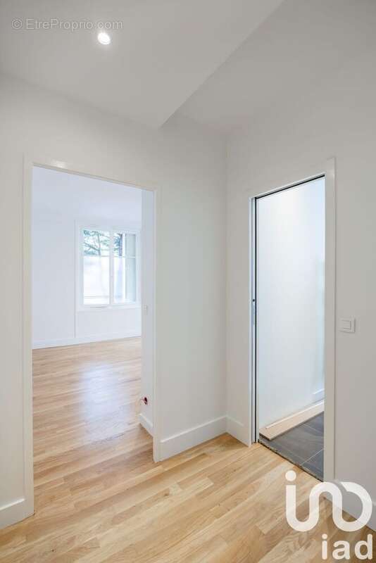 Photo 4 - Appartement à PARIS-16E