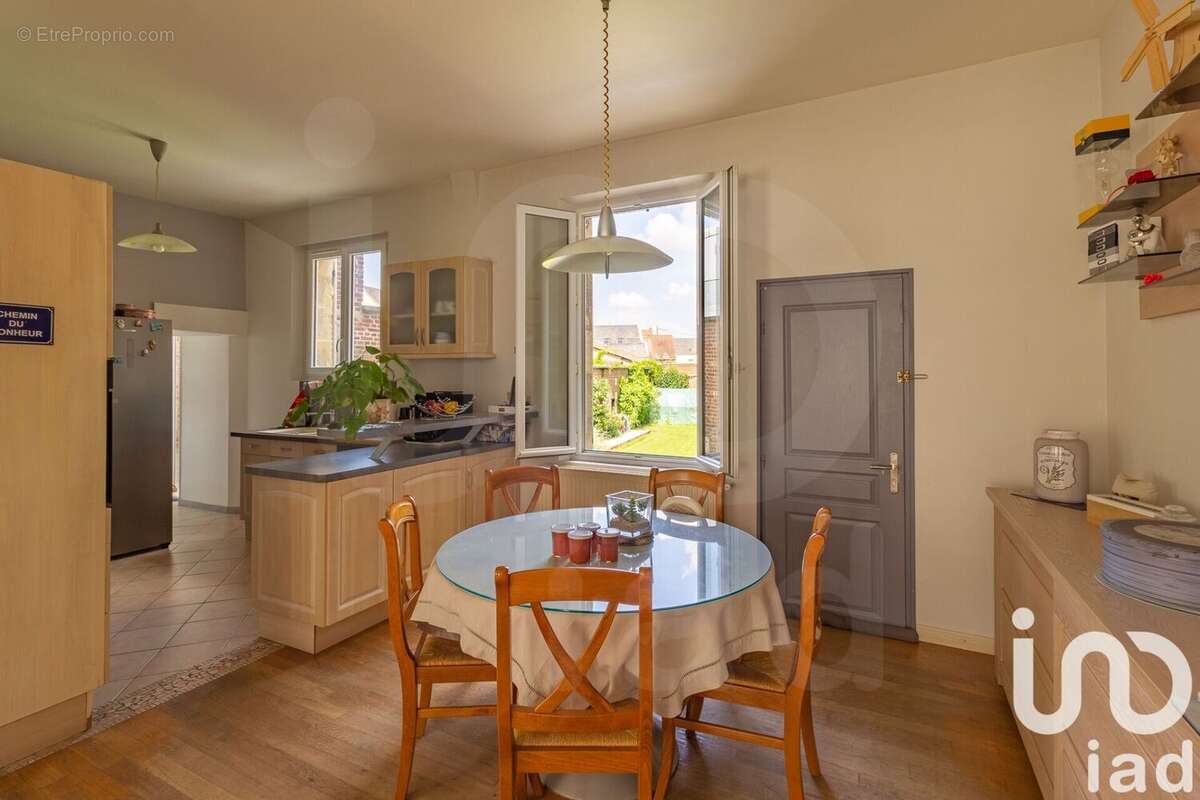 Photo 5 - Maison à NOYON