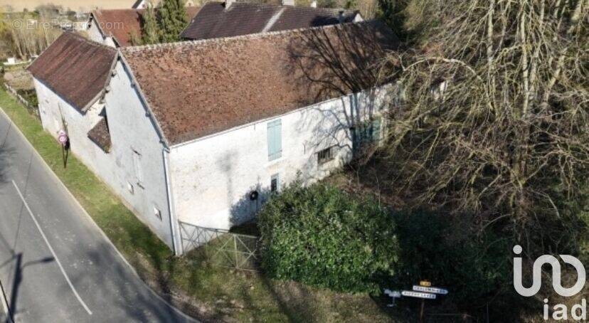 Photo 1 - Maison à GIREMOUTIERS