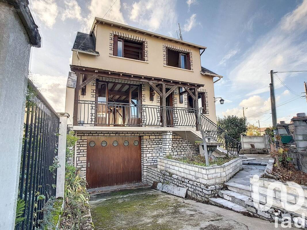 Photo 1 - Maison à MONTARGIS