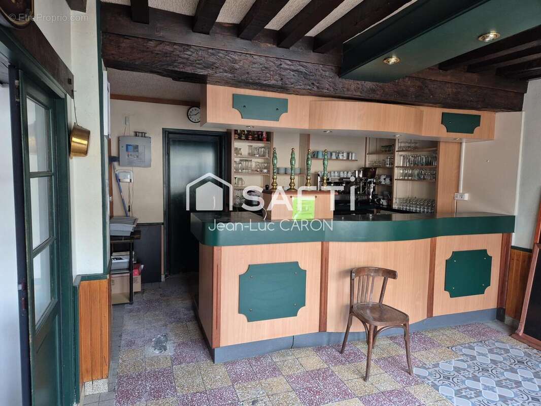 Photo 2 - Commerce à DOMPIERRE-SUR-BESBRE