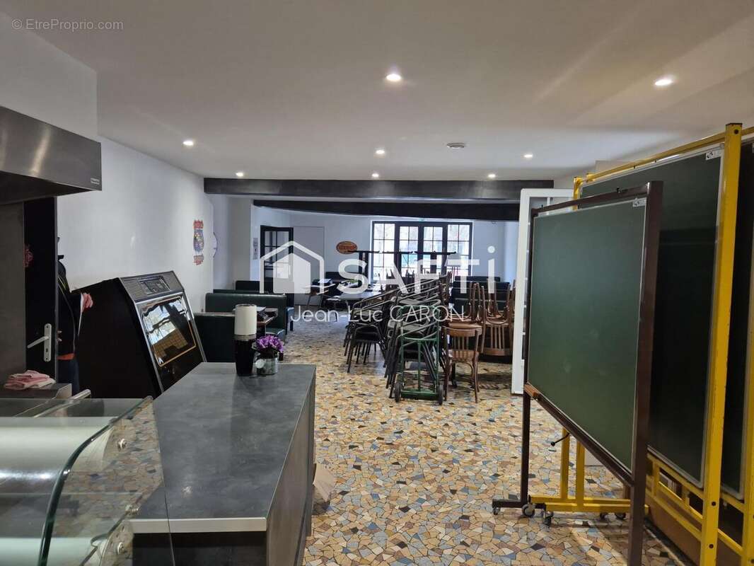 Photo 9 - Commerce à DOMPIERRE-SUR-BESBRE