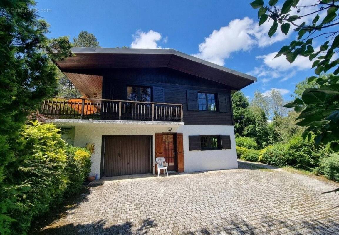 Photo 1 - Maison à JACOB-BELLECOMBETTE