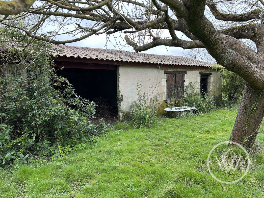 Maison à VENDAYS-MONTALIVET