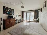 Appartement à LES PAVILLONS-SOUS-BOIS