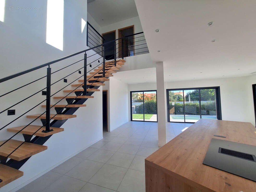 Maison à SAINT-CYPRIEN