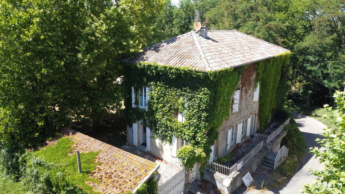 Maison à SAINT-BARTHELEMY