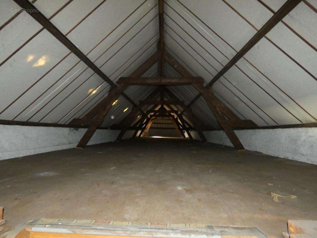 Appartement à AVESNES-LE-COMTE