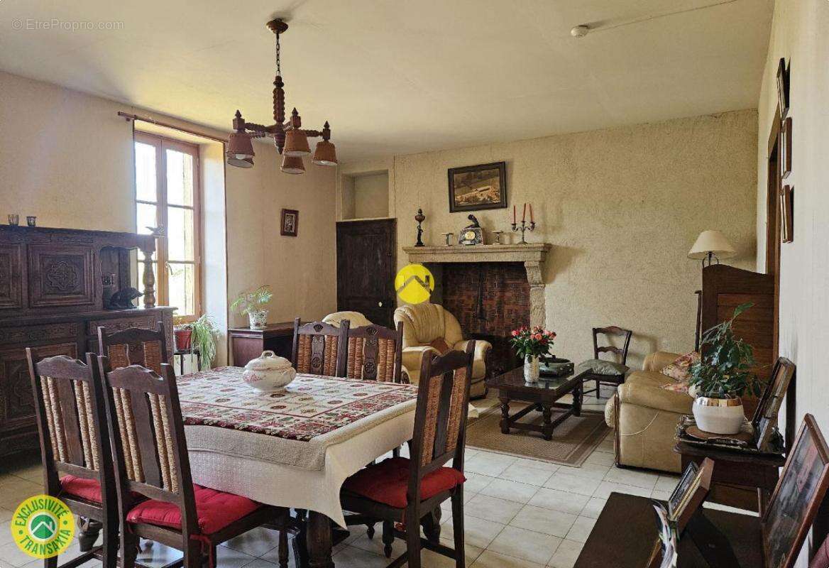 Maison à COSNE-D&#039;ALLIER