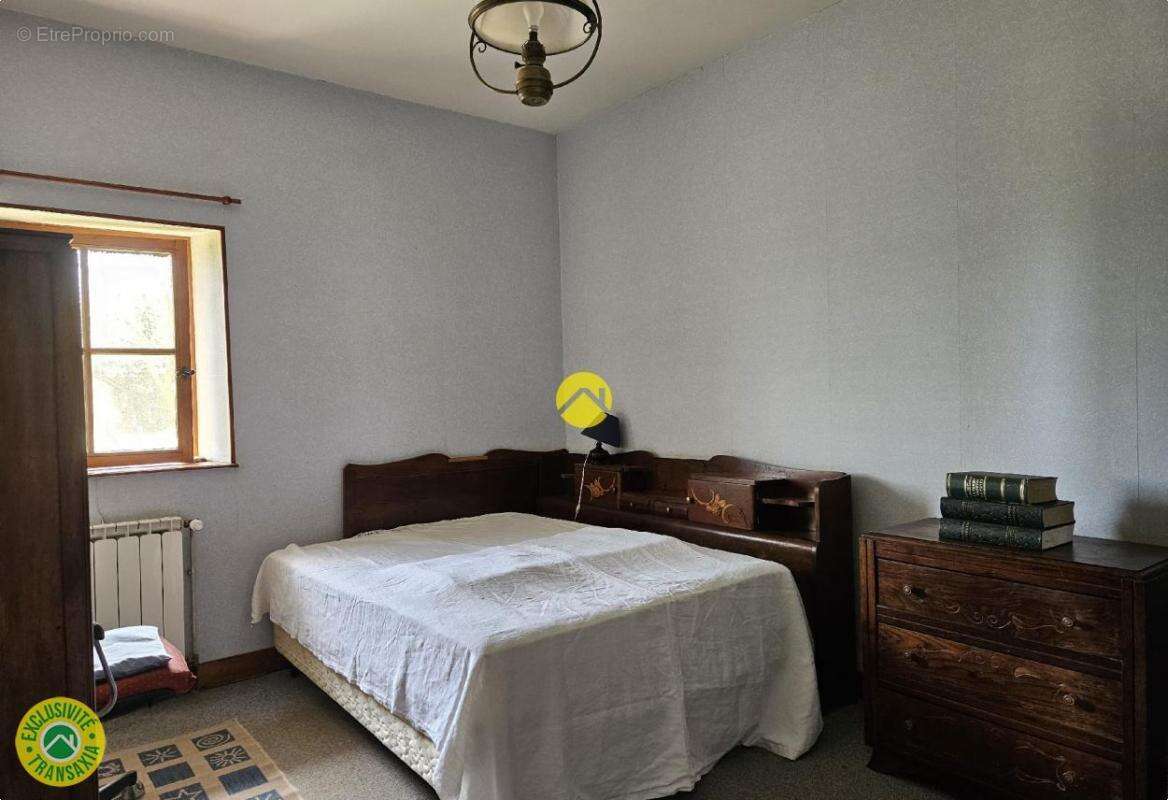 Maison à COSNE-D&#039;ALLIER