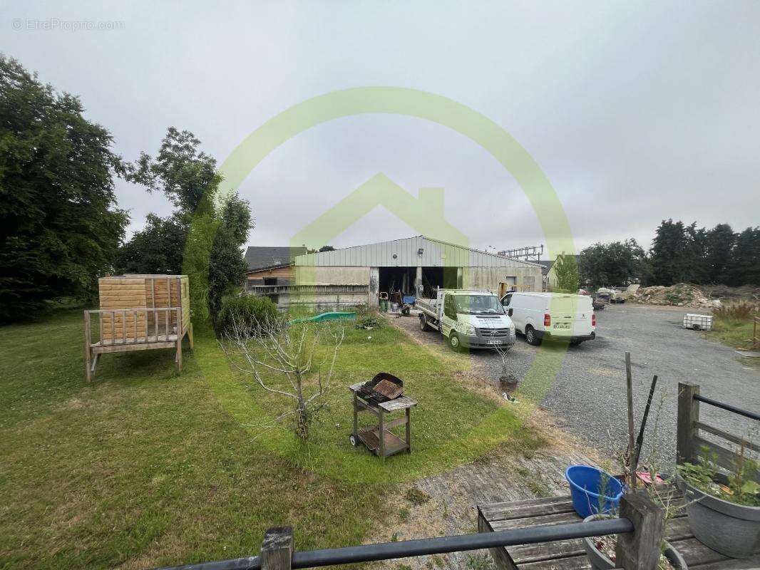 Maison à LE PLESSIER-ROZAINVILLERS