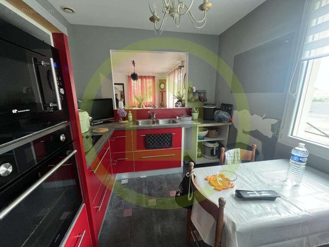 Maison à LE PLESSIER-ROZAINVILLERS