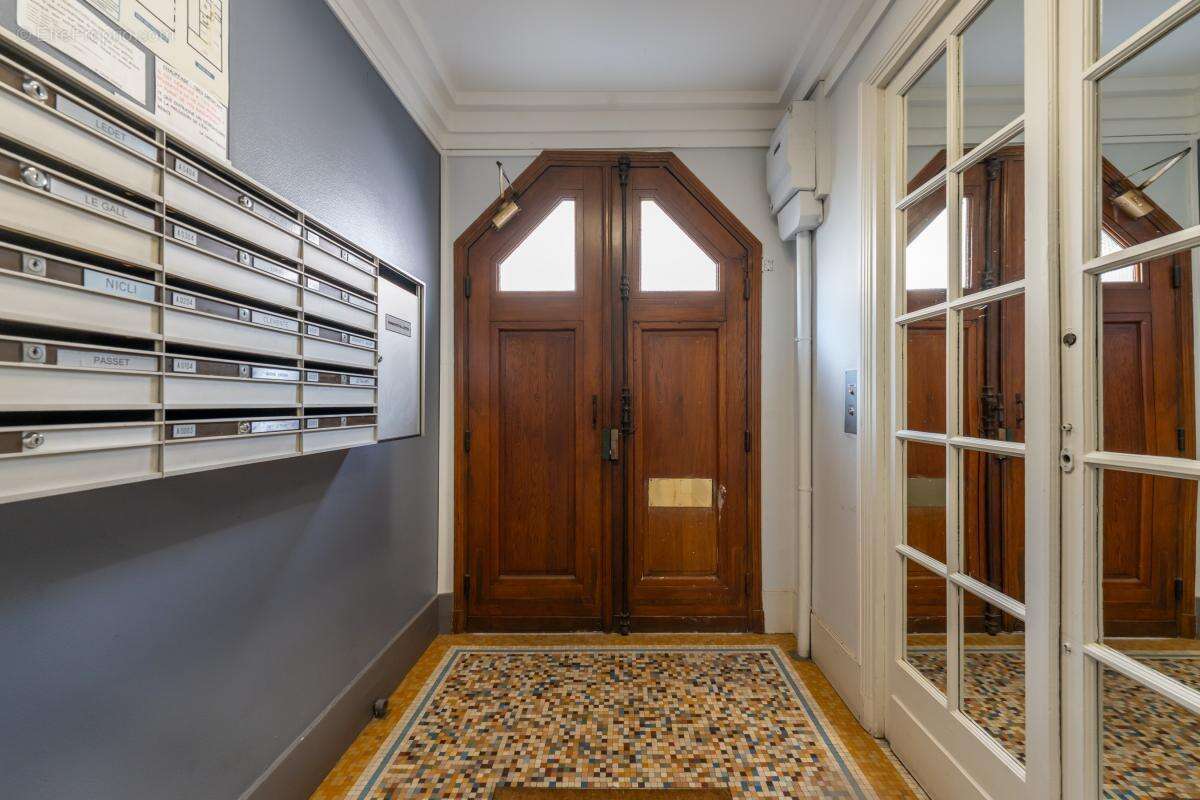 Appartement à ASNIERES-SUR-SEINE