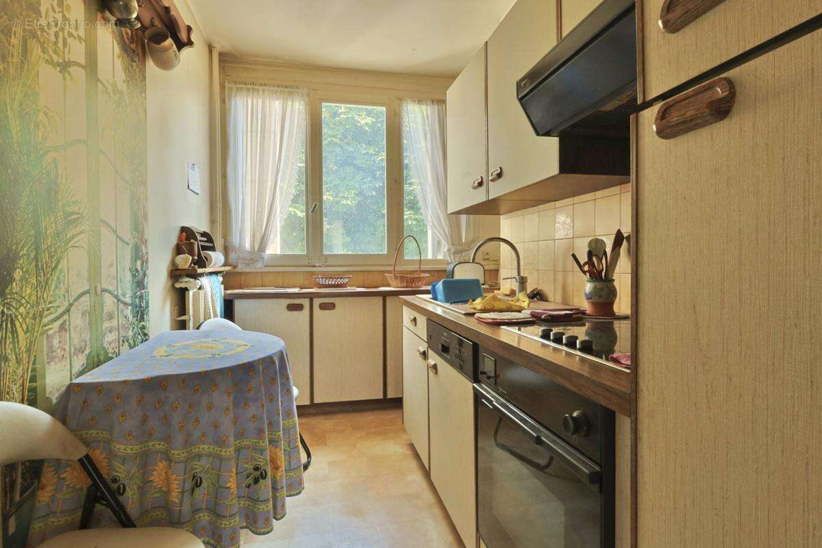 Appartement à RUEIL-MALMAISON