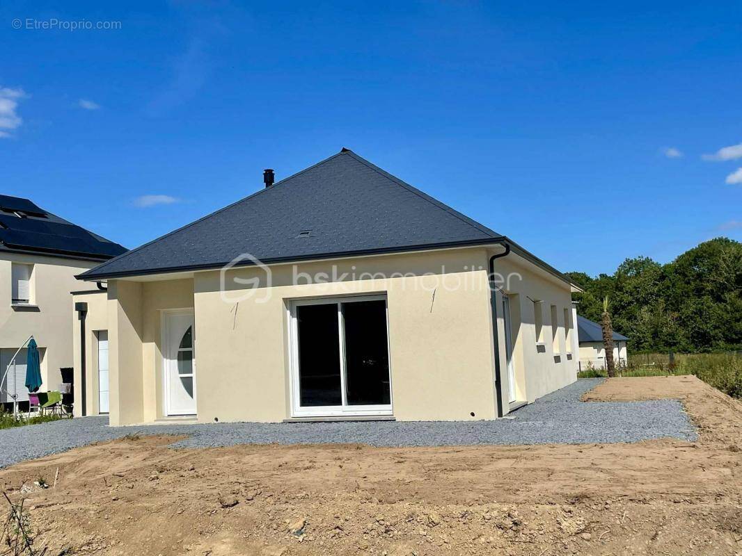 Maison à ESQUAY-SUR-SEULLES