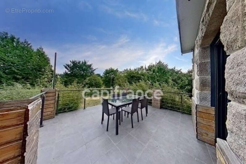 Maison à SAINT-AGATHON