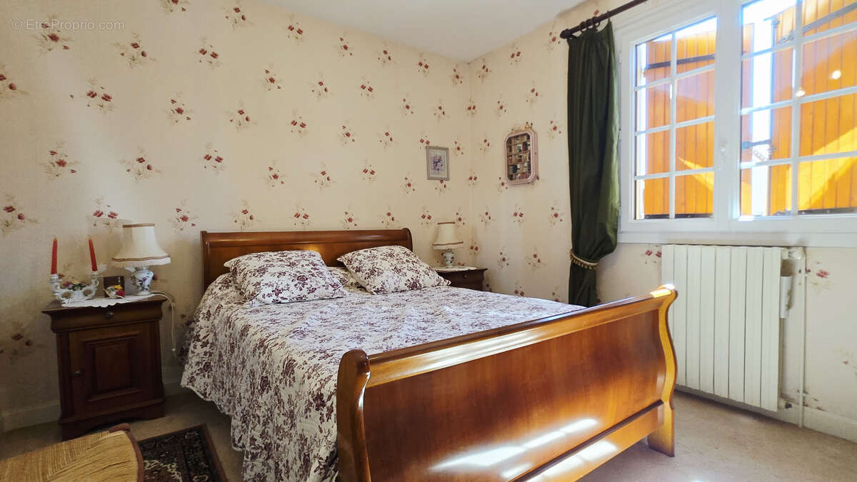 Maison à SAINT-AVIT-SAINT-NAZAIRE