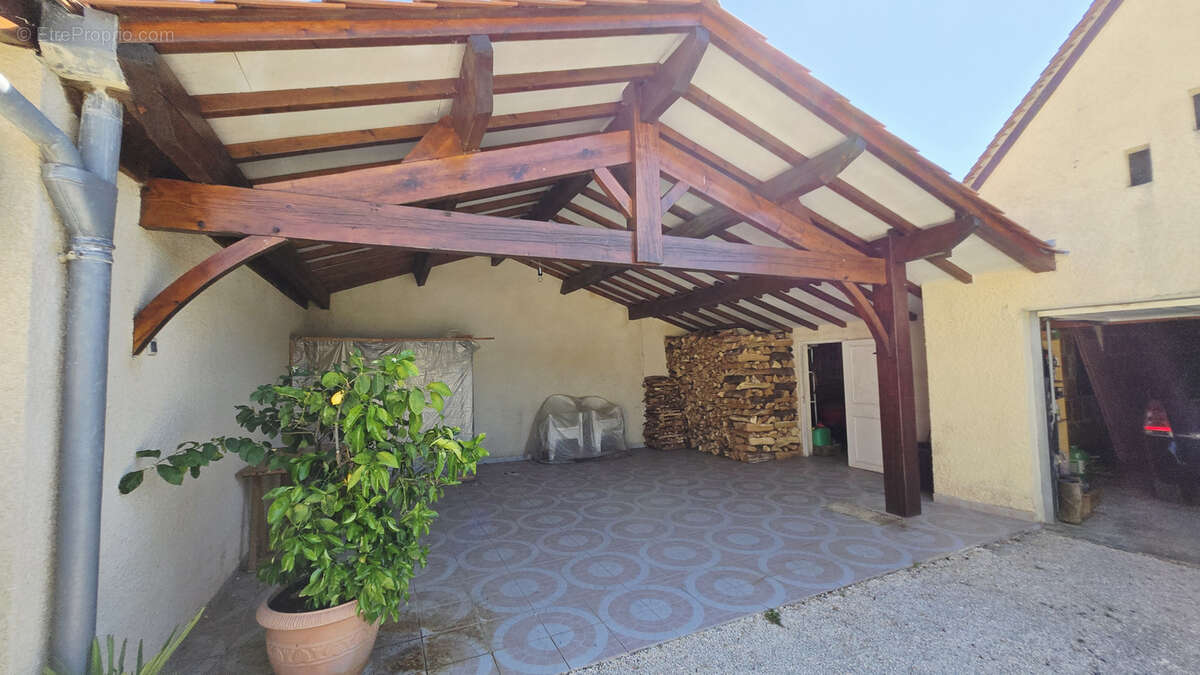 Maison à SAINT-AVIT-SAINT-NAZAIRE