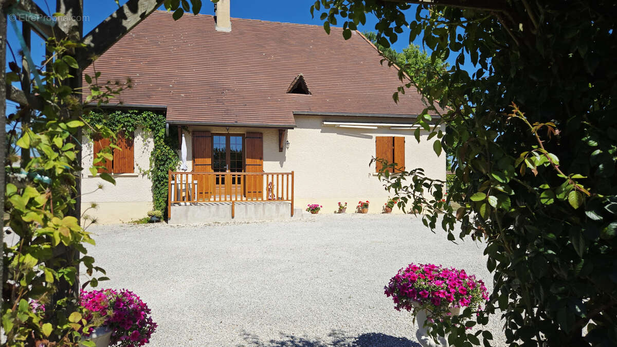 Maison à SAINT-AVIT-SAINT-NAZAIRE