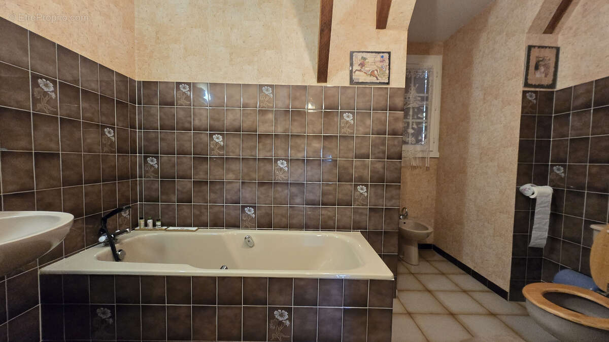 Maison à SAINT-AVIT-SAINT-NAZAIRE