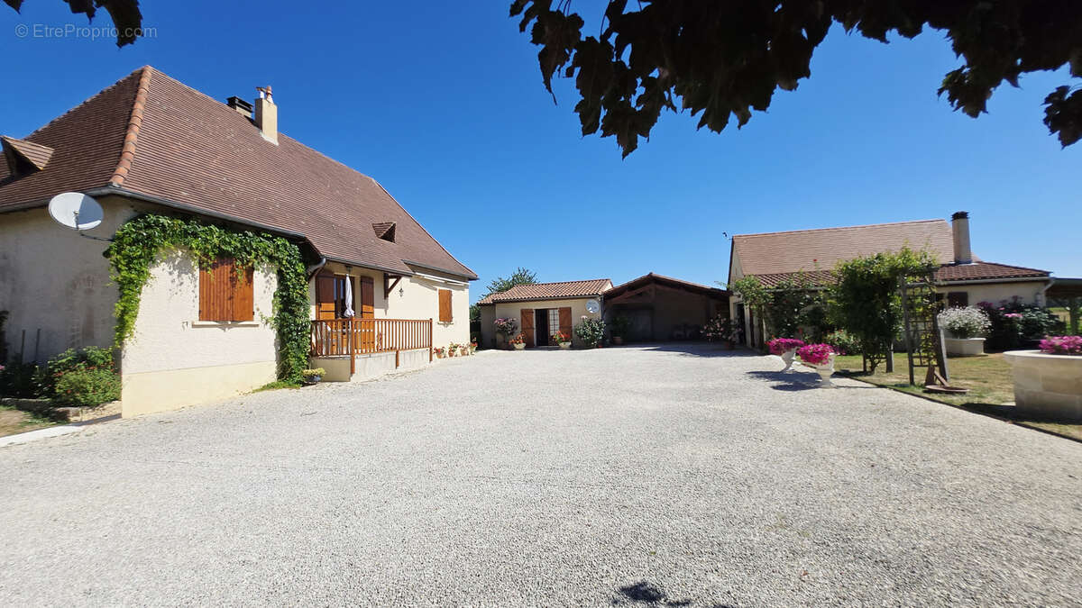 Maison à SAINT-AVIT-SAINT-NAZAIRE