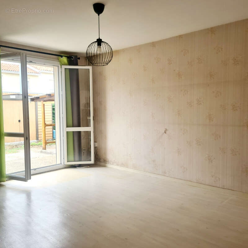 Maison à SAINT-SEURIN-SUR-L&#039;ISLE