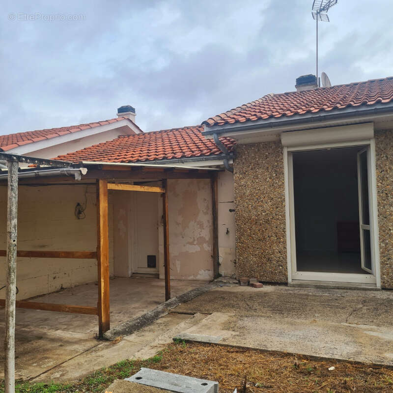 Maison à SAINT-SEURIN-SUR-L&#039;ISLE