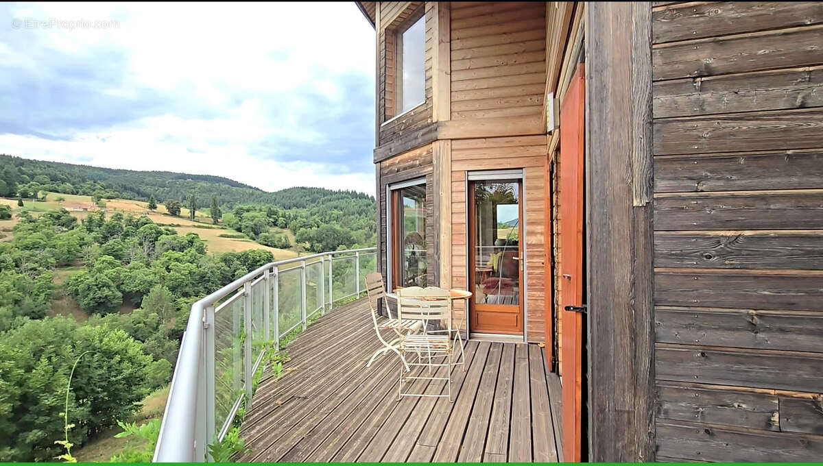 Maison à SAINT-BASILE