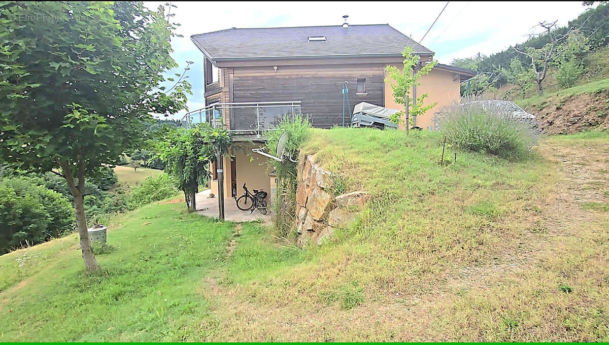 Maison à SAINT-BASILE