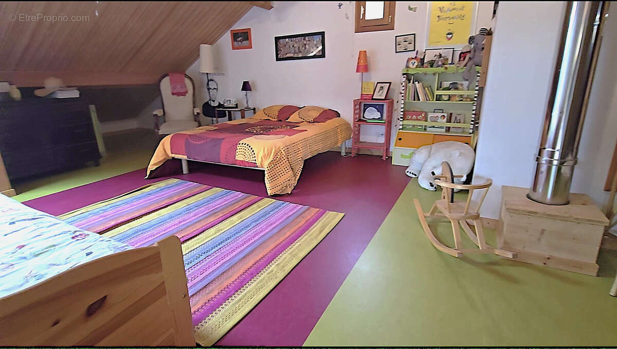 Maison à SAINT-BASILE