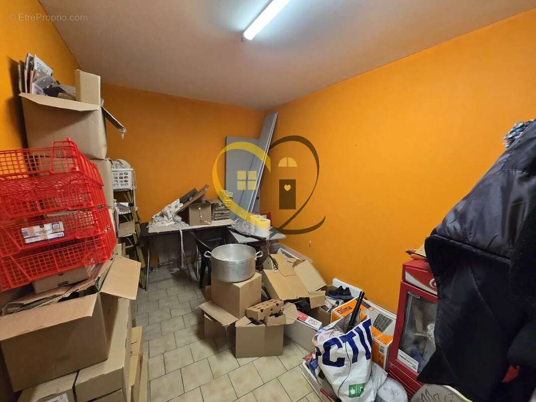 Commerce à HENRICHEMONT