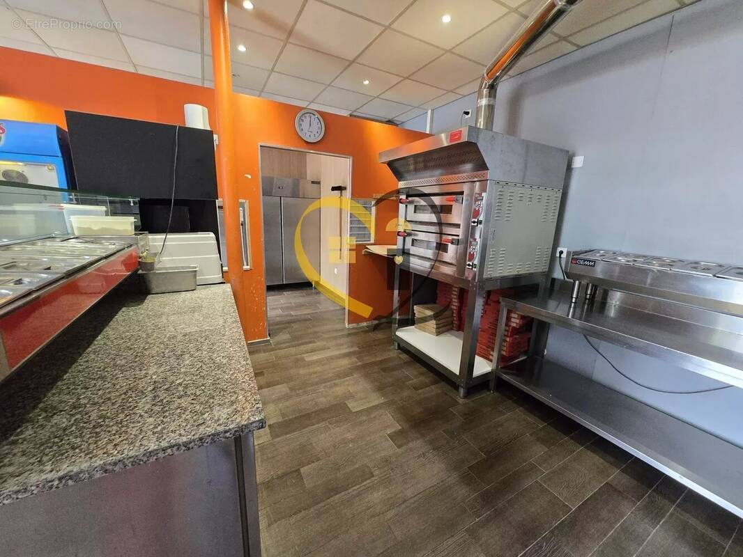 Commerce à HENRICHEMONT