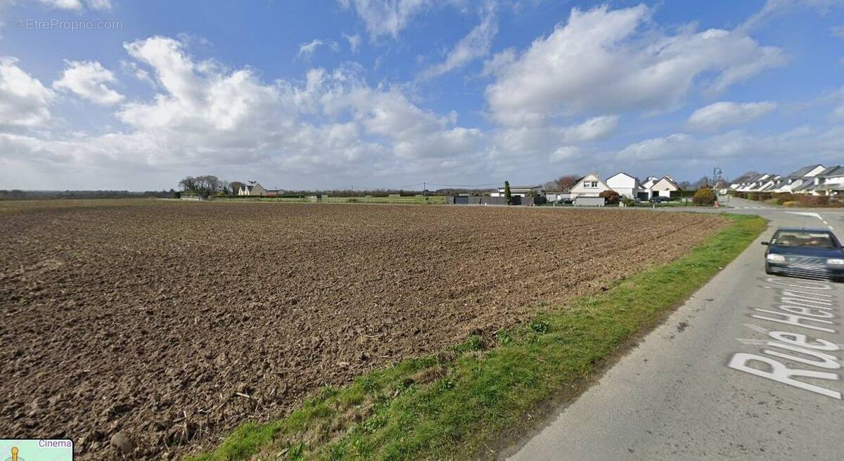 Terrain à PLEURTUIT