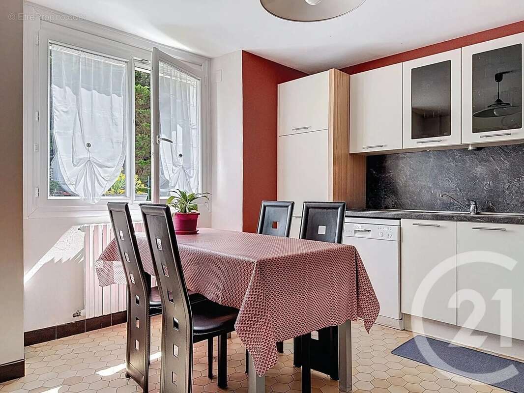 Maison à SAINT-NICOLAS-DE-REDON